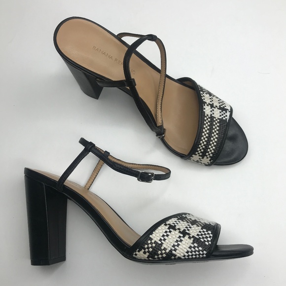 Banana Republic Shoes - Banana Republic heels sandals black white gingham